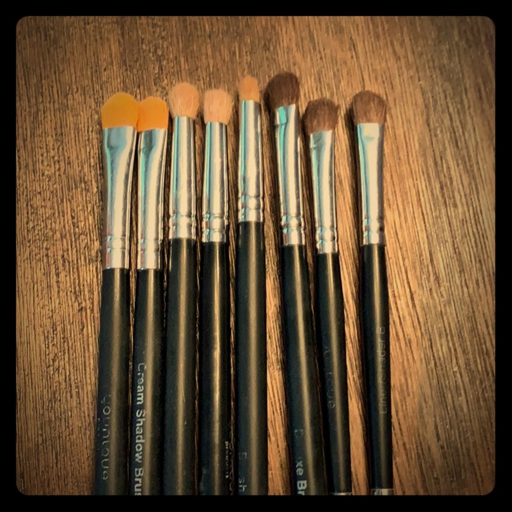 Younique Eyeshadow Brushes